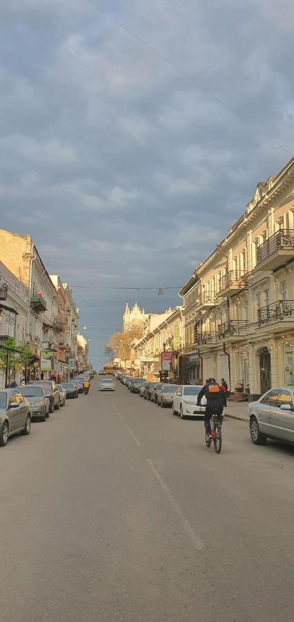 Апартаменты На Греческой Odessa Luaran gambar
